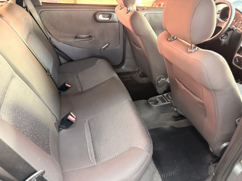 CORSA 1.4 MPFI PREMIUM 8V FLEX 4P MANUAL - 2008 - CANELA