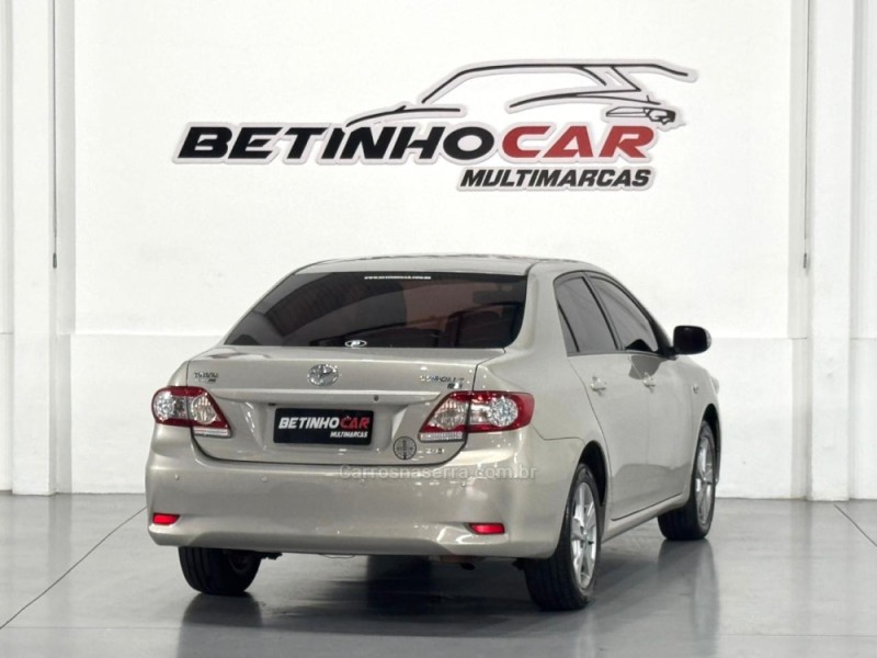 COROLLA 2.0 XEI 16V FLEX 4P AUTOMÁTICO - 2014 - ESTâNCIA VELHA