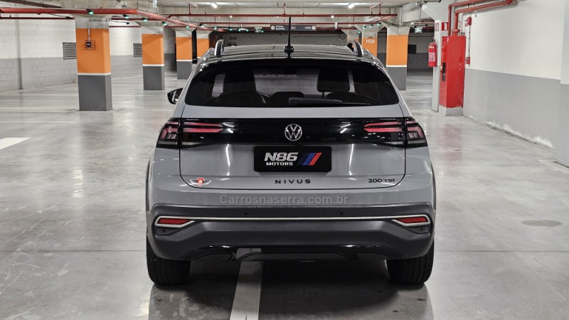 NIVUS 1.0 TSI HIGHLINE FLEX 4P AUTOMÁTICO - 2023 - PORTO ALEGRE