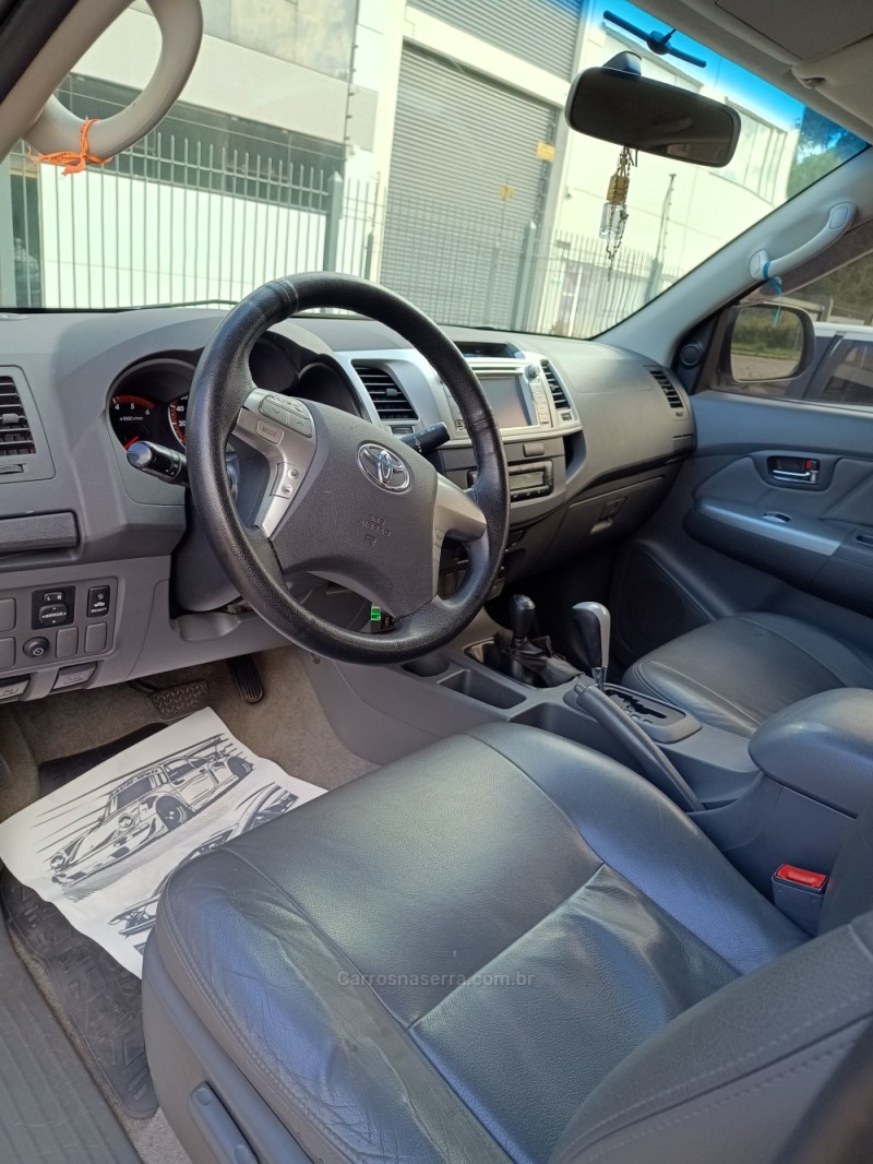 HILUX 3.0 SR 4X4 CD 16V TURBO INTERCOOLER DIESEL 4P AUTOMÁTICO - 2012 - CAXIAS DO SUL