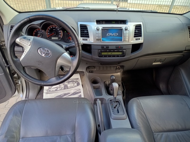 HILUX 3.0 SR 4X4 CD 16V TURBO INTERCOOLER DIESEL 4P AUTOMÁTICO - 2012 - CAXIAS DO SUL