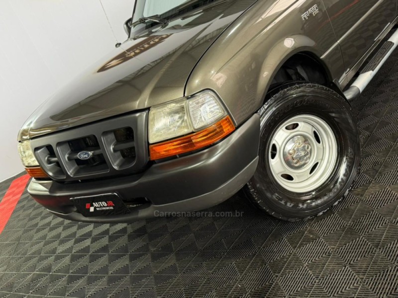 RANGER 2.5 XL 4X2 CD 16V FLEX 4P MANUAL - 2001 - VACARIA
