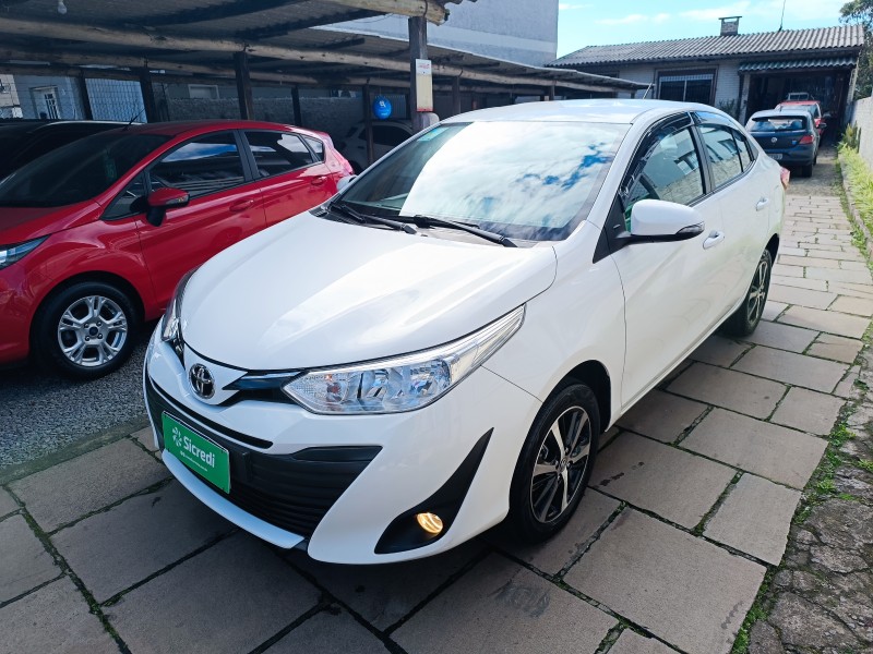 yaris 1.5 xs connect sedan 16v flex 4p automatico 2021 bento goncalves