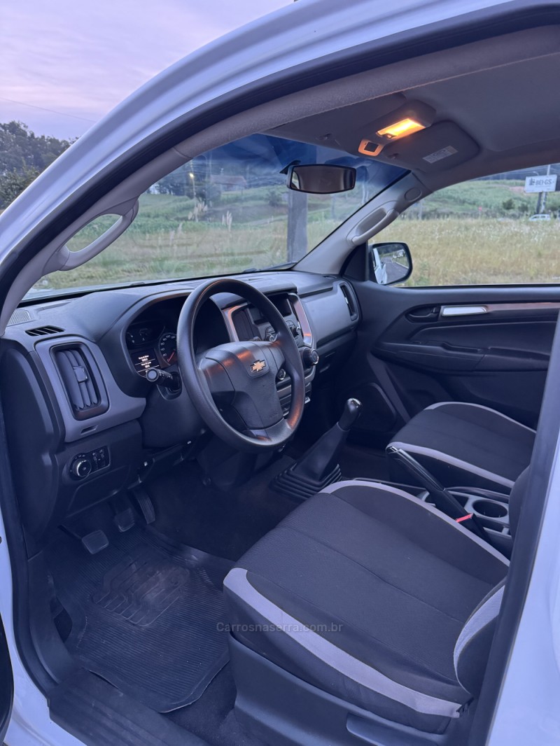 S10 2.8 LS 4X4 CS 16V TURBO DIESEL 2P MANUAL - 2023 - CARLOS BARBOSA