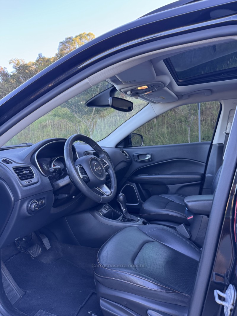 COMPASS 2.0 16V FLEX LONGITUDE AUTOMÁTICO - 2018 - CARLOS BARBOSA