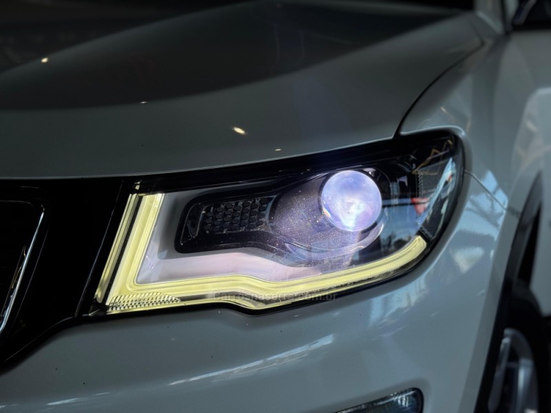 COMPASS 2.0 16V DIESEL LONGITUDE 4X4 AUTOMÁTICO - 2020 - DOIS IRMãOS