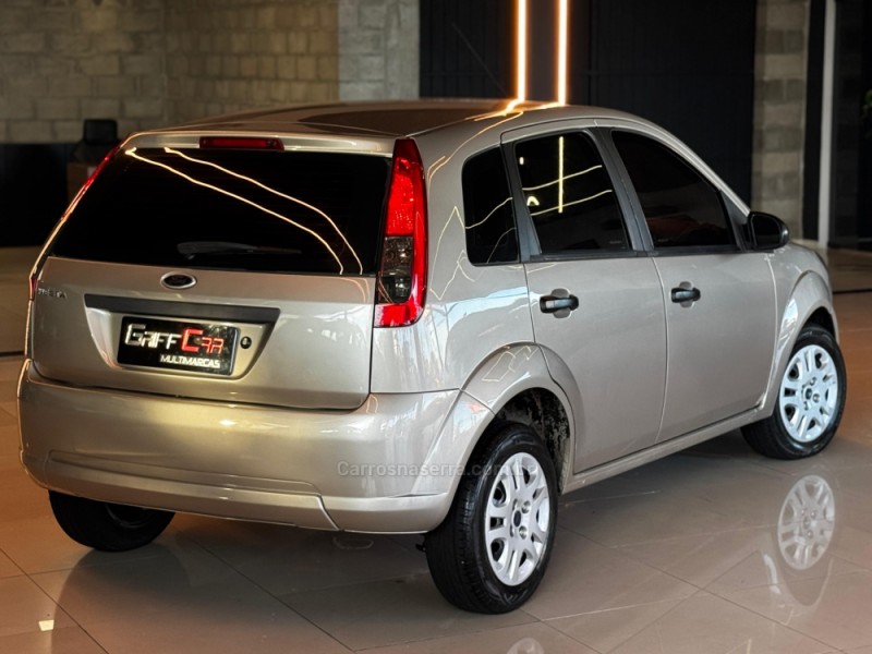 FIESTA 1.0 MPI HATCH 8V FLEX 4P MANUAL - 2011 - DOIS IRMãOS