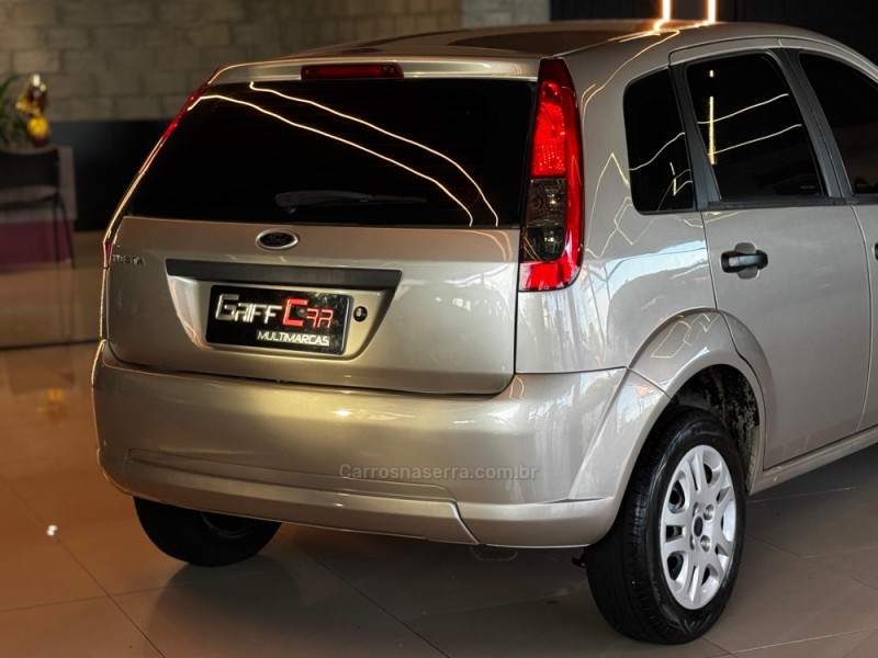 FIESTA 1.0 MPI HATCH 8V FLEX 4P MANUAL - 2011 - DOIS IRMãOS