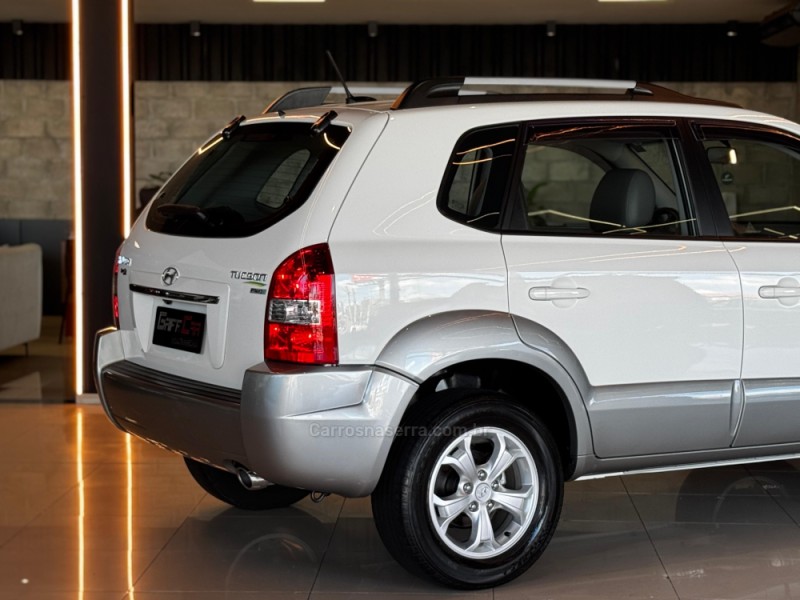 TUCSON 2.0 MPFI GLS 16V 143CV 2WD FLEX 4P AUTOMÁTICO - 2014 - DOIS IRMãOS