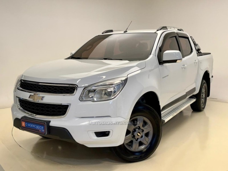 S10 2.4 ADVANTAGE 4X2 CD 8V FLEX 4P MANUAL - 2016 - SANTA CRUZ DO SUL