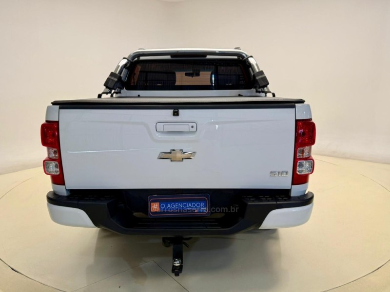 S10 2.4 ADVANTAGE 4X2 CD 8V FLEX 4P MANUAL - 2016 - SANTA CRUZ DO SUL