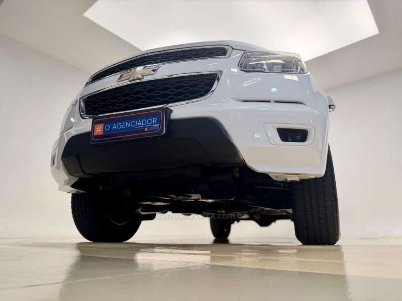 S10 2.4 ADVANTAGE 4X2 CD 8V FLEX 4P MANUAL - 2016 - SANTA CRUZ DO SUL