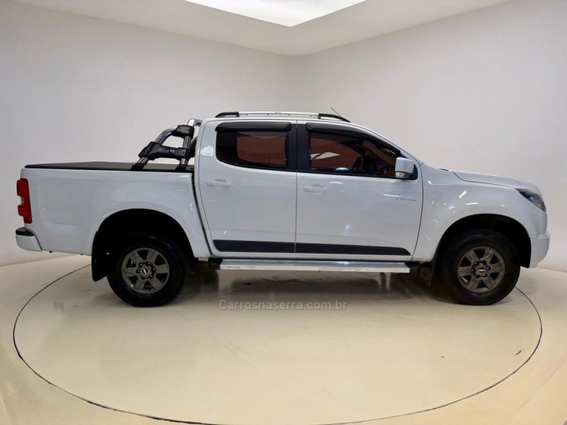 S10 2.4 ADVANTAGE 4X2 CD 8V FLEX 4P MANUAL - 2016 - SANTA CRUZ DO SUL