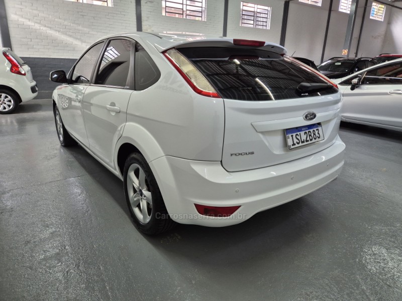 FOCUS 1.6 GLX 16V FLEX 4P MANUAL - 2012 - GARIBALDI