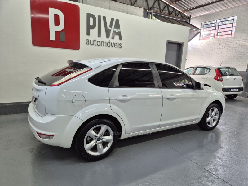 FOCUS 1.6 GLX 16V FLEX 4P MANUAL - 2012 - GARIBALDI