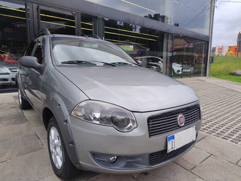 PALIO 1.6 TREKKING WEEKEND 16V FLEX 4P MANUAL - 2012 - CAXIAS DO SUL