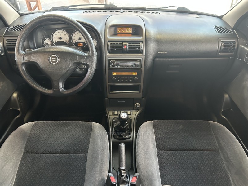 ASTRA 2.0 MPFI ELEGANCE 8V FLEX 4P MANUAL - 2005 - NOVO HAMBURGO