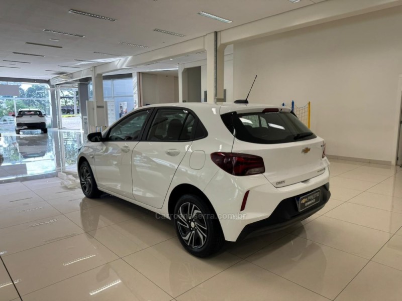 ONIX 1.0 LT 12V TURBO FLEX 4P AUTOMÁTICO - 2024 - VERANóPOLIS