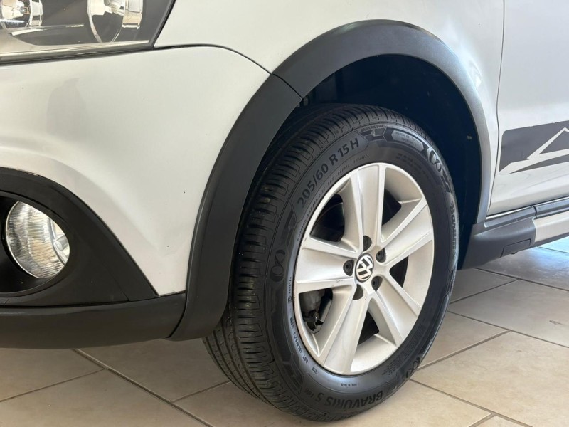 CROSSFOX 1.6 MSI FLEX 16V 4P MANUAL - 2011 - BENTO GONçALVES