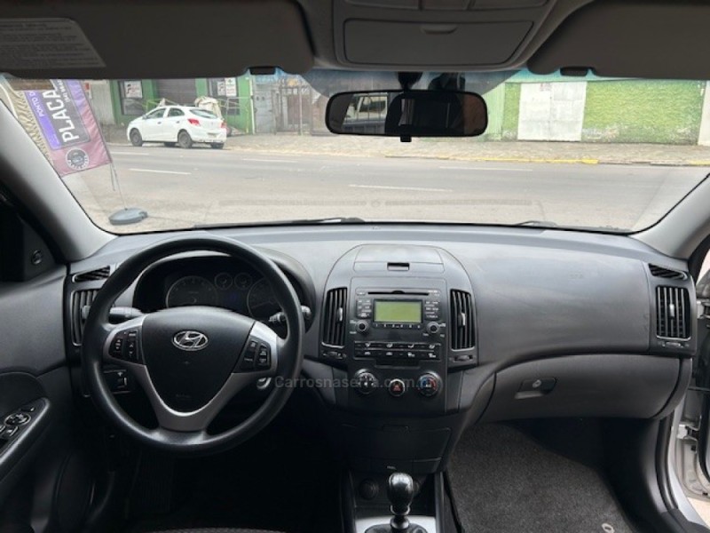 I30 2.0 MPFI GLS 16V GASOLINA 4P MANUAL - 2010 - CAXIAS DO SUL