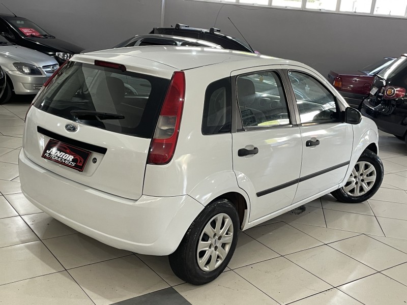 FIESTA 1.0 MPI PERSONNALITÉ 8V GASOLINA 4P MANUAL - 2005 - CAXIAS DO SUL