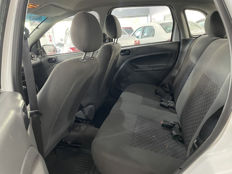 FIESTA 1.0 MPI PERSONNALITÉ 8V GASOLINA 4P MANUAL - 2005 - CAXIAS DO SUL