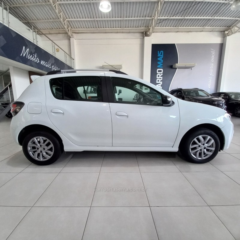 SANDERO 1.0 12V GT LINE LIMITED FLEX 4P MANUAL - 2022 - SANTA CRUZ DO SUL