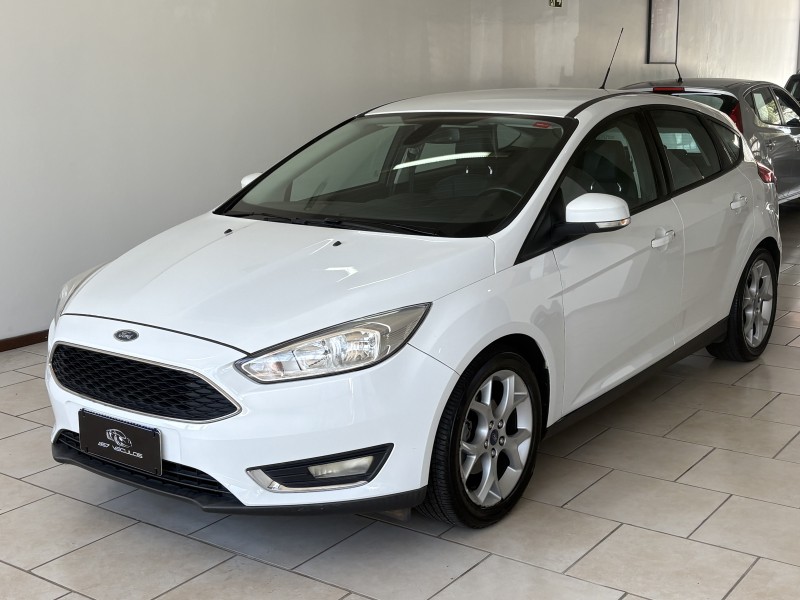 FOCUS 1.6 SE PLUS 16V FLEX 4P MANUAL - 2016 - BENTO GONçALVES