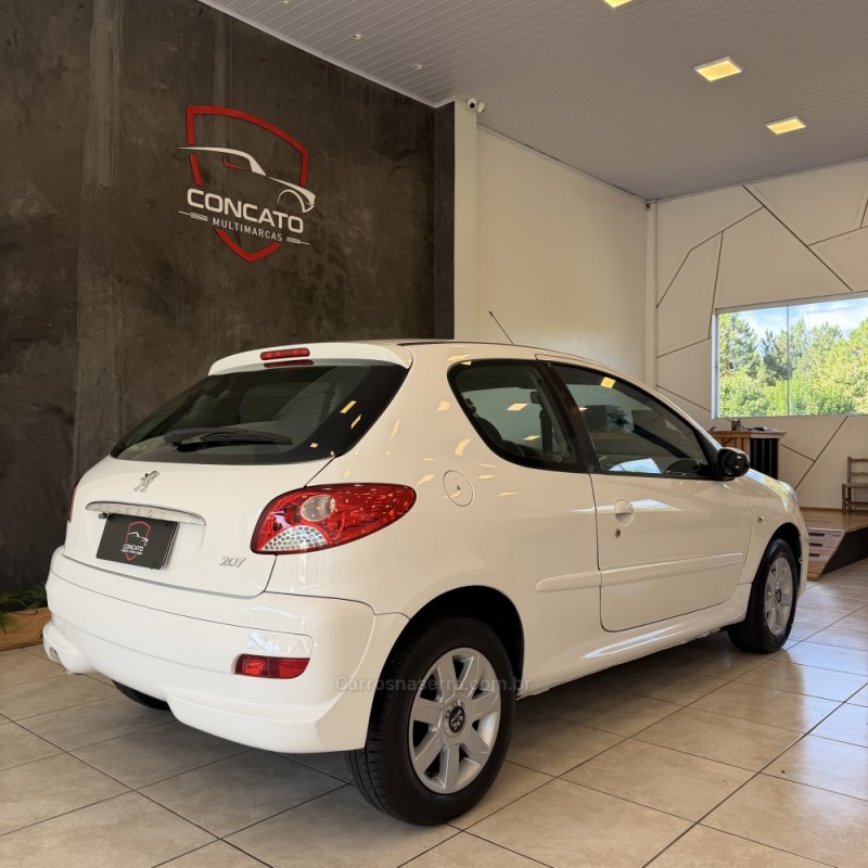 207 1.4 XR SPORT 8V FLEX 2P MANUAL - 2013 - FARROUPILHA