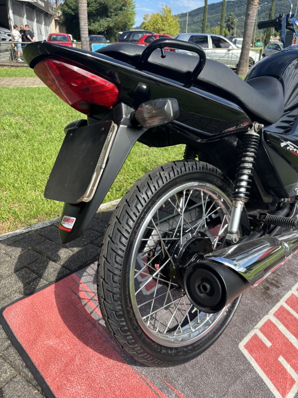 CG 125 FAN KS - 2013 - FELIZ