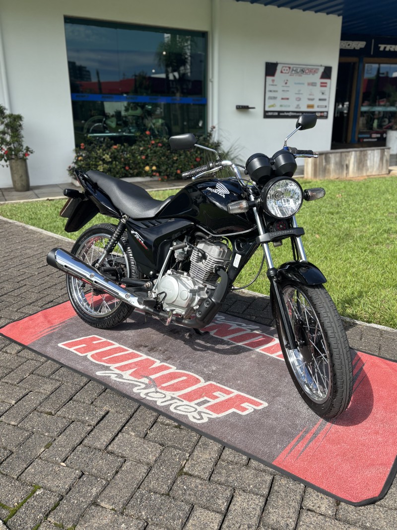 CG 125 FAN KS - 2013 - FELIZ