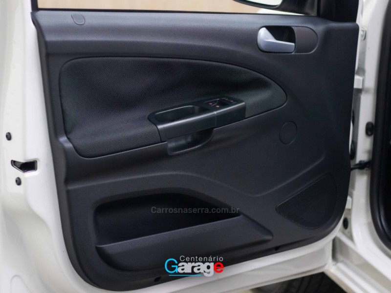 VOYAGE 1.0 12V MPI TOTALFLEX TRENDLINE 4P MANUAL - 2017 - CAXIAS DO SUL