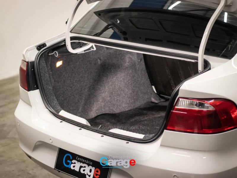 VOYAGE 1.0 12V MPI TOTALFLEX TRENDLINE 4P MANUAL - 2017 - CAXIAS DO SUL