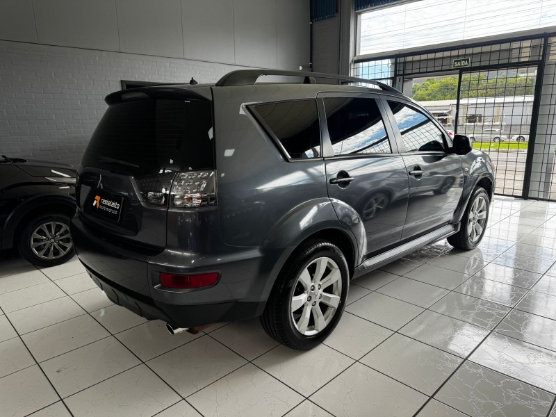 OUTLANDER 2.0 16V GASOLINA 4P AUTOMÁTICO - 2013 - CAXIAS DO SUL