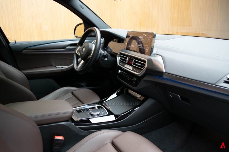 IX3 M SPORT 4P AUTOMÁTICO ELÉTRICO - 2023 - GARIBALDI