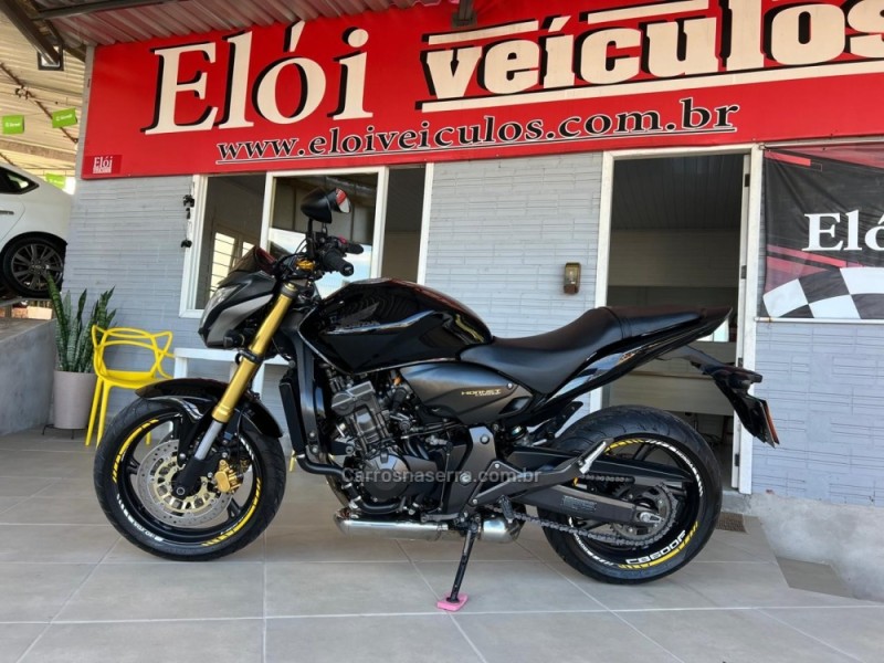 cb 600f hornet 2013 dois irmaos