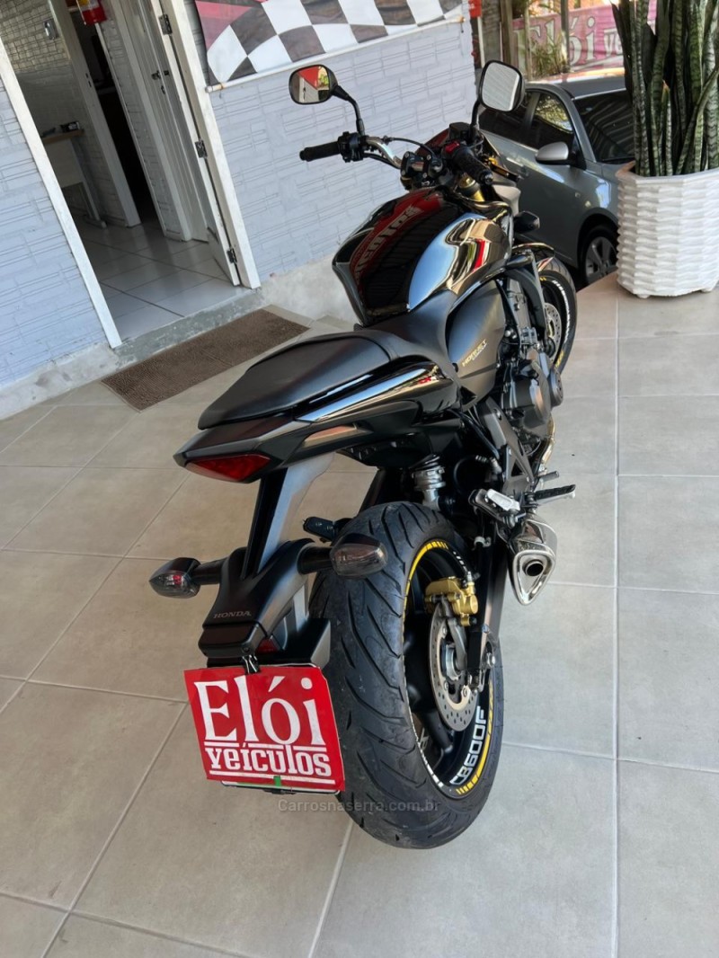 CB 600F HORNET - 2013 - DOIS IRMãOS