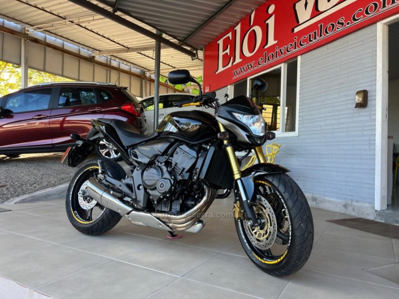 CB 600F HORNET - 2013 - DOIS IRMãOS