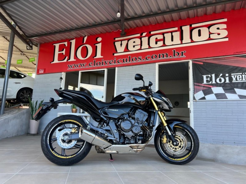 CB 600F HORNET - 2013 - DOIS IRMãOS
