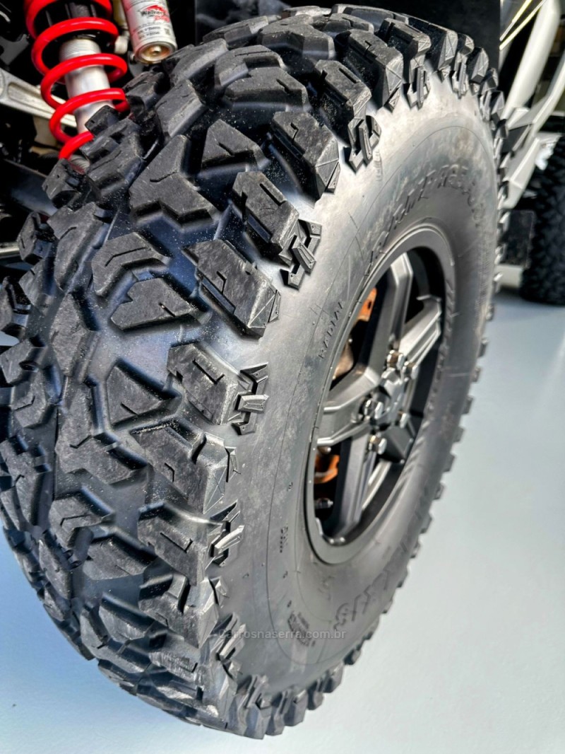 RZR XP 1000 EPS LE - 2022 - TRêS COROAS