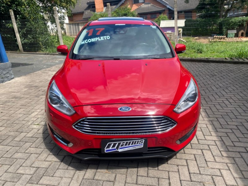 FOCUS 2.0 TITANIUM PLUS HATCH 16V FLEX 4P AUTO - 2017 - CANELA
