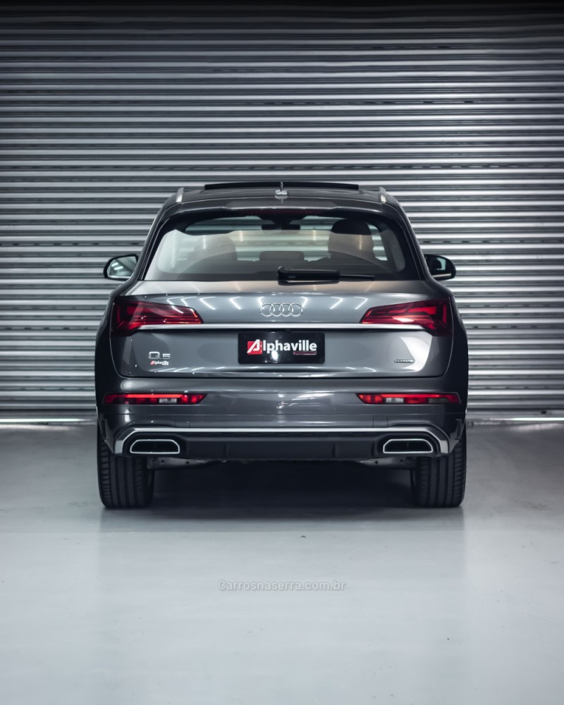 Q5 2.0 TFSI S LINE BLACK QUATTRO S TRONIC GASOLINA 4P - 2022 - CAXIAS DO SUL