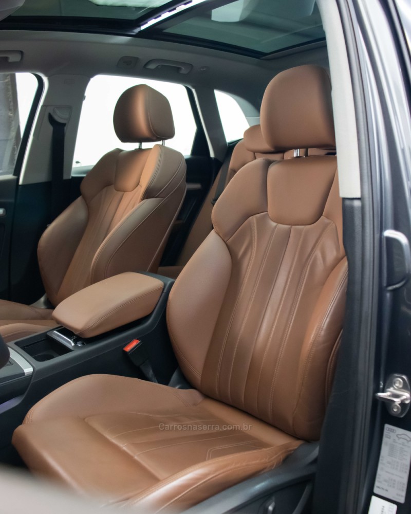 Q5 2.0 TFSI S LINE BLACK QUATTRO S TRONIC GASOLINA 4P - 2022 - CAXIAS DO SUL