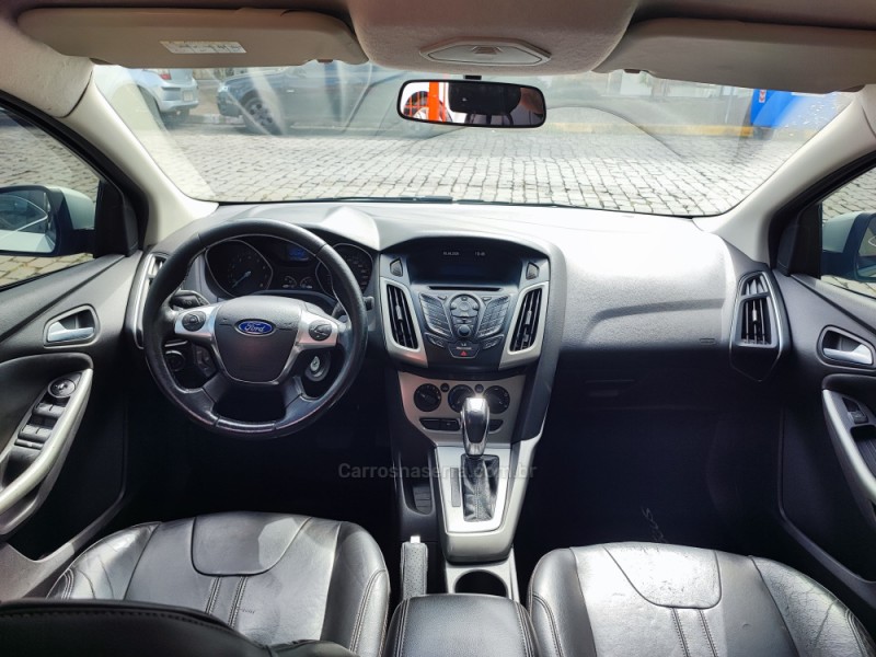 FOCUS 2.0 SE SEDAN 16V FLEX 4P AUTOMÁTICO - 2015 - FARROUPILHA