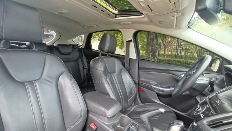 FOCUS 2.0 TITANIUM PLUS 16V FLEX 4P AUTOMÁTICO - 2015 - CAXIAS DO SUL