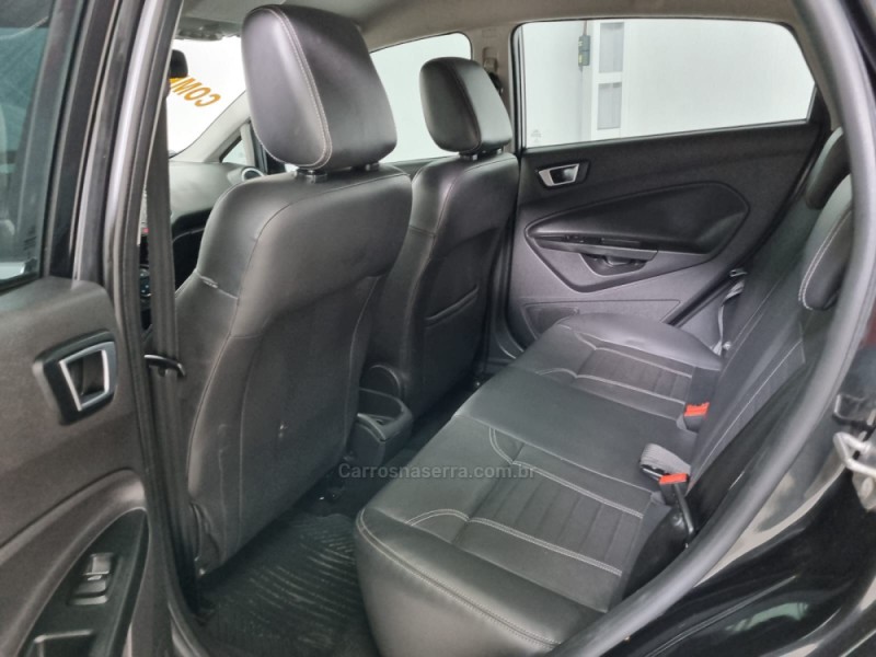 FIESTA 1.6 TITANIUM HATCH 16V FLEX 4P AUTOMÁTICO - 2014 - VACARIA