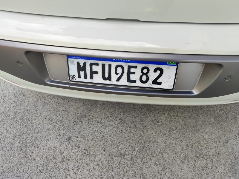 PUNTO 1.6 ESSENCE 16V FLEX 4P MANUAL - 2014 - FARROUPILHA