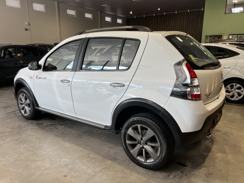 SANDERO 1.6 STEPWAY 16V FLEX 4P MANUAL - 2013 - CAXIAS DO SUL