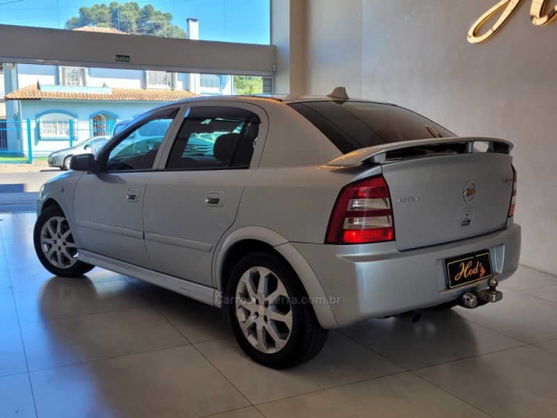 ASTRA 2.0 MPFI ADVANTAGE 8V FLEX 4P MANUAL - 2011 - CANELA