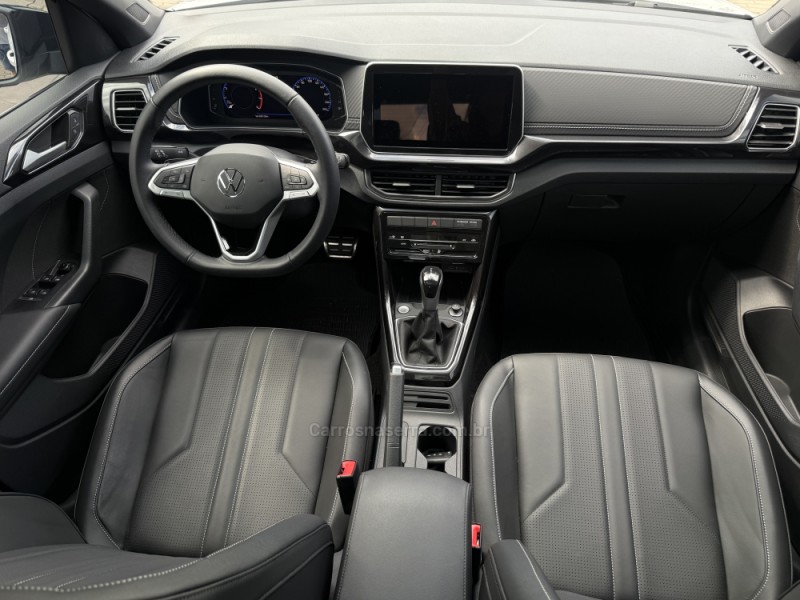 T-CROSS 1.4 HIGHLINE TSI 16V FLEX 4P AUTOMÁTICO - 2025 - CAXIAS DO SUL